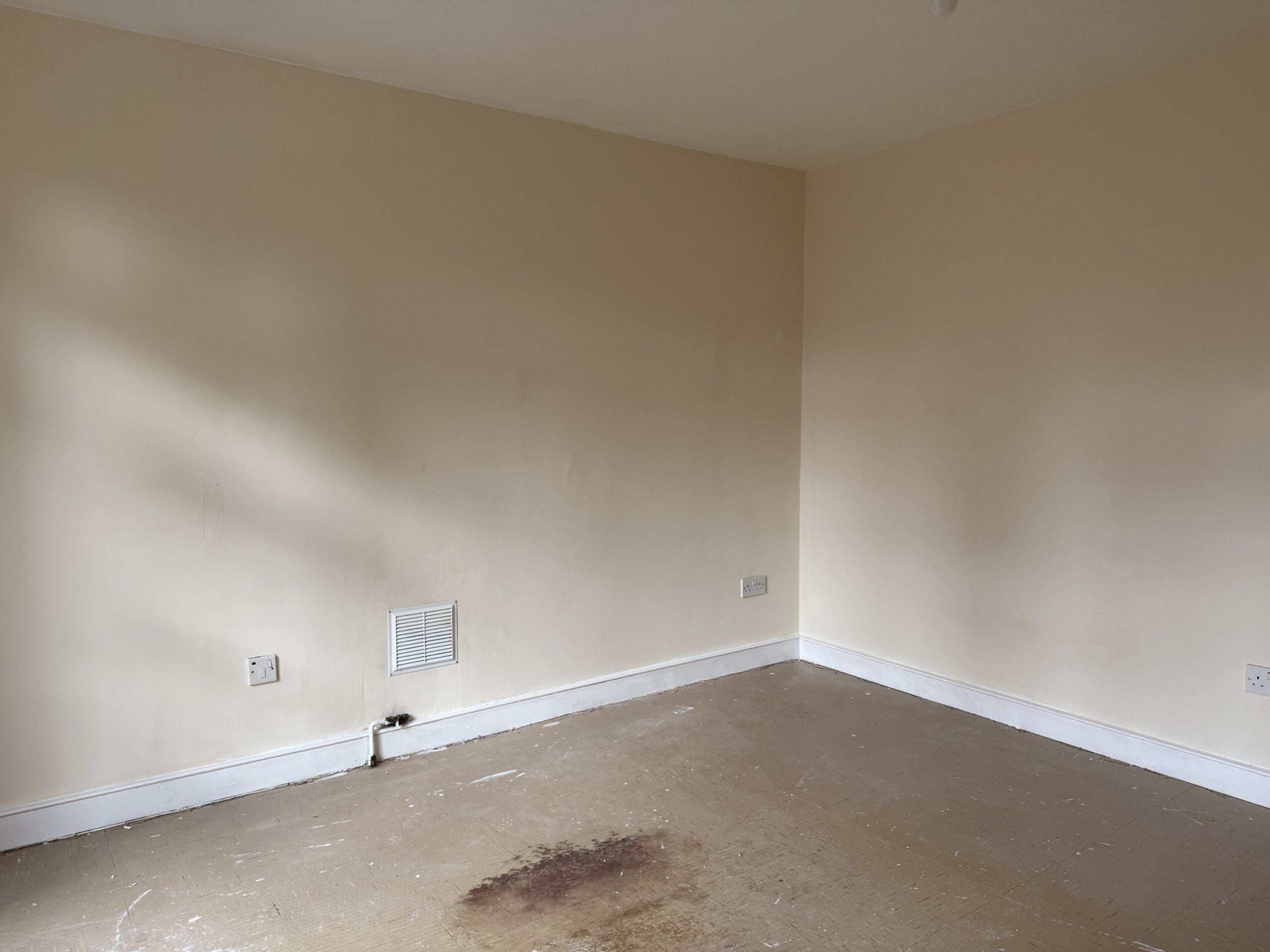 A bare room without any furniture
